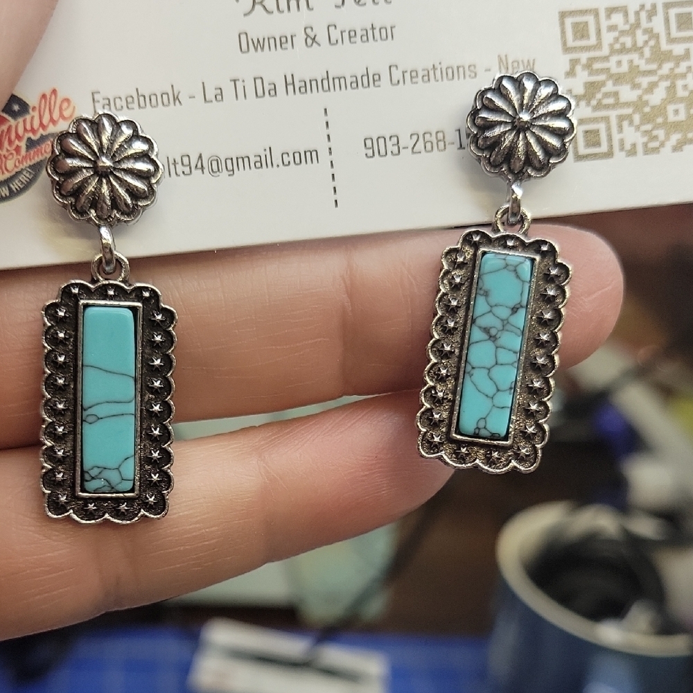 Turquoise Faux Silver Tone 1.5" Earrings